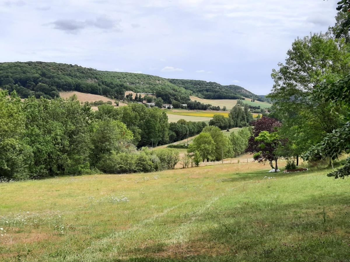 Отель Manoir Le Moulinal47 - Vue Panoramique Курбиак Экстерьер фото