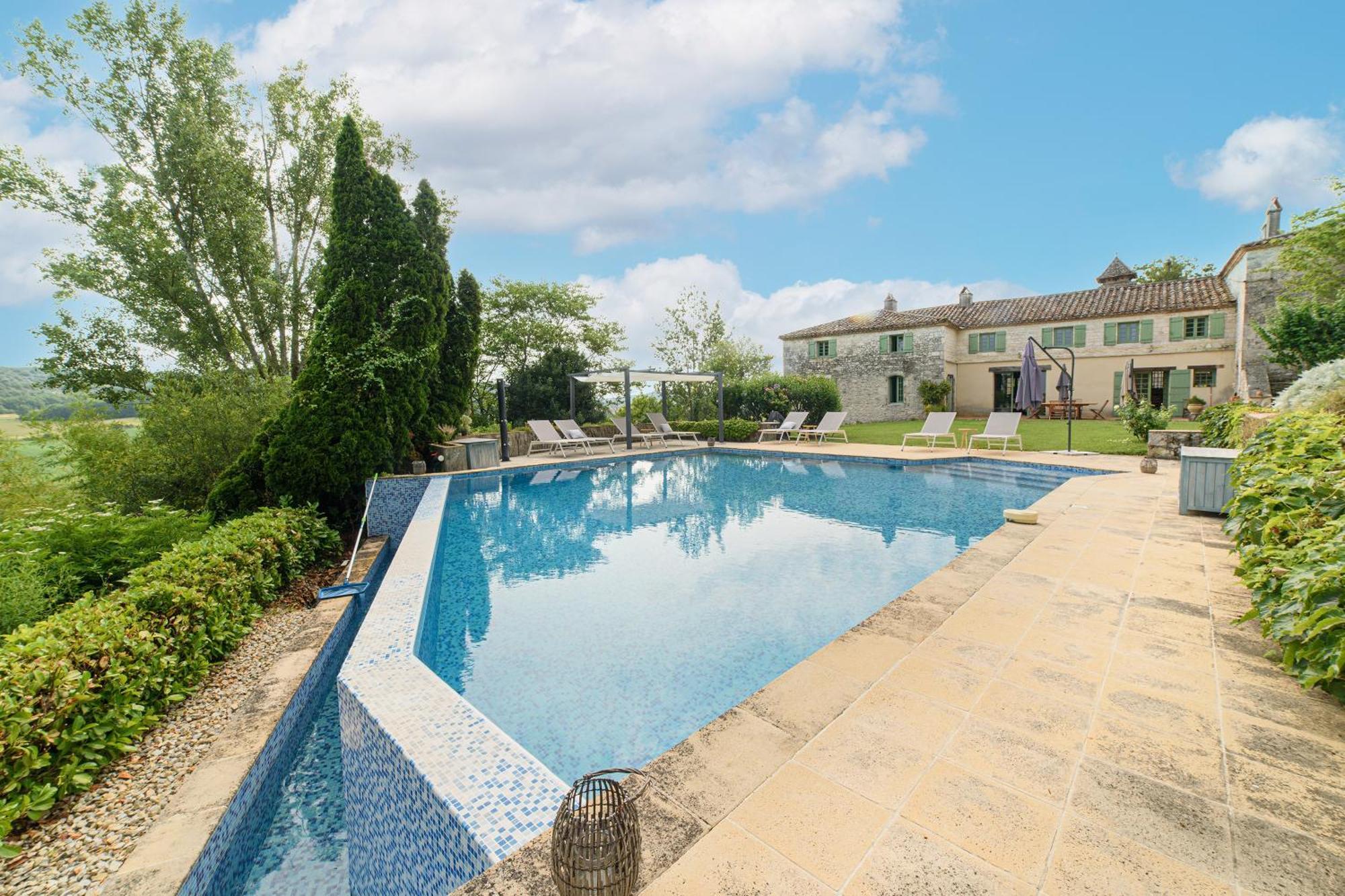 Отель Manoir Le Moulinal47 - Vue Panoramique Курбиак Экстерьер фото